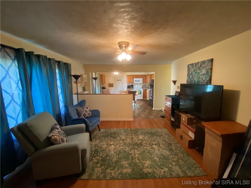 1912 Locust Street Madison, IN 47250 - Photo 2 of 13