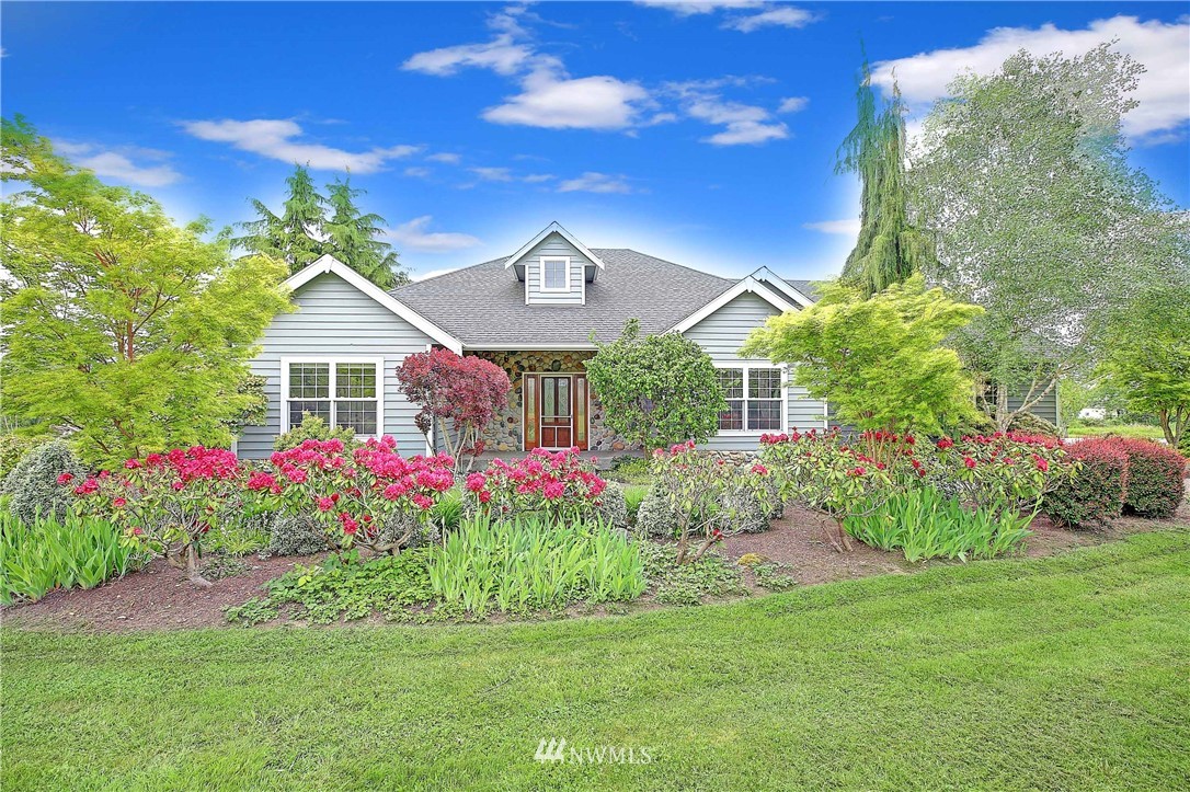1052 Hanstad Road Camano Island, WA 98282 - Photo 2 of 25 Gallery Image 2