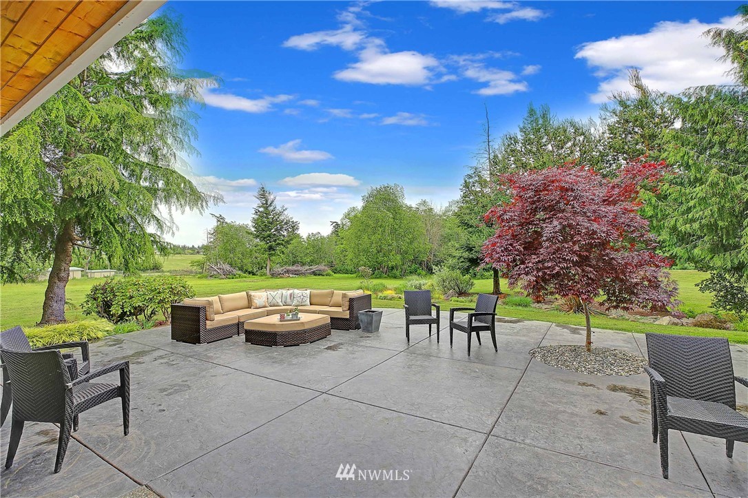 1052 Hanstad Road Camano Island, WA 98282 - Photo 4 of 25 Gallery Image 4