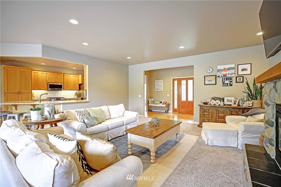 1052 Hanstad Road Camano Island, WA 98282 - Photo 6 of 25 Gallery Image 6