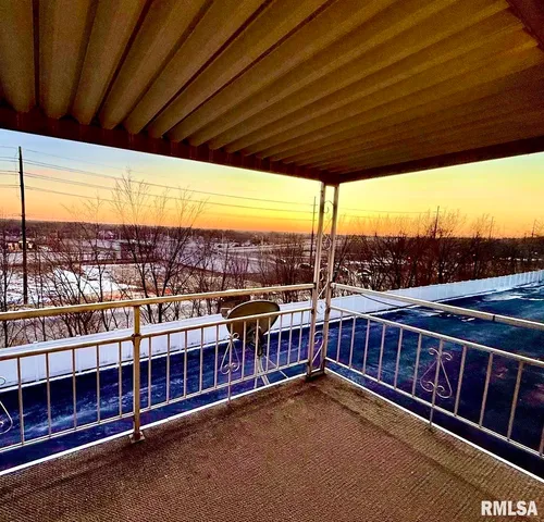 $115,900 | 3721 35th Street, Unit 4, Moline, IL 61265