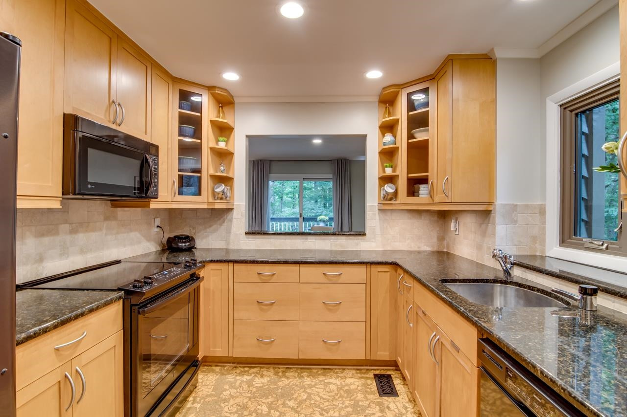 Custom updated kitchen!