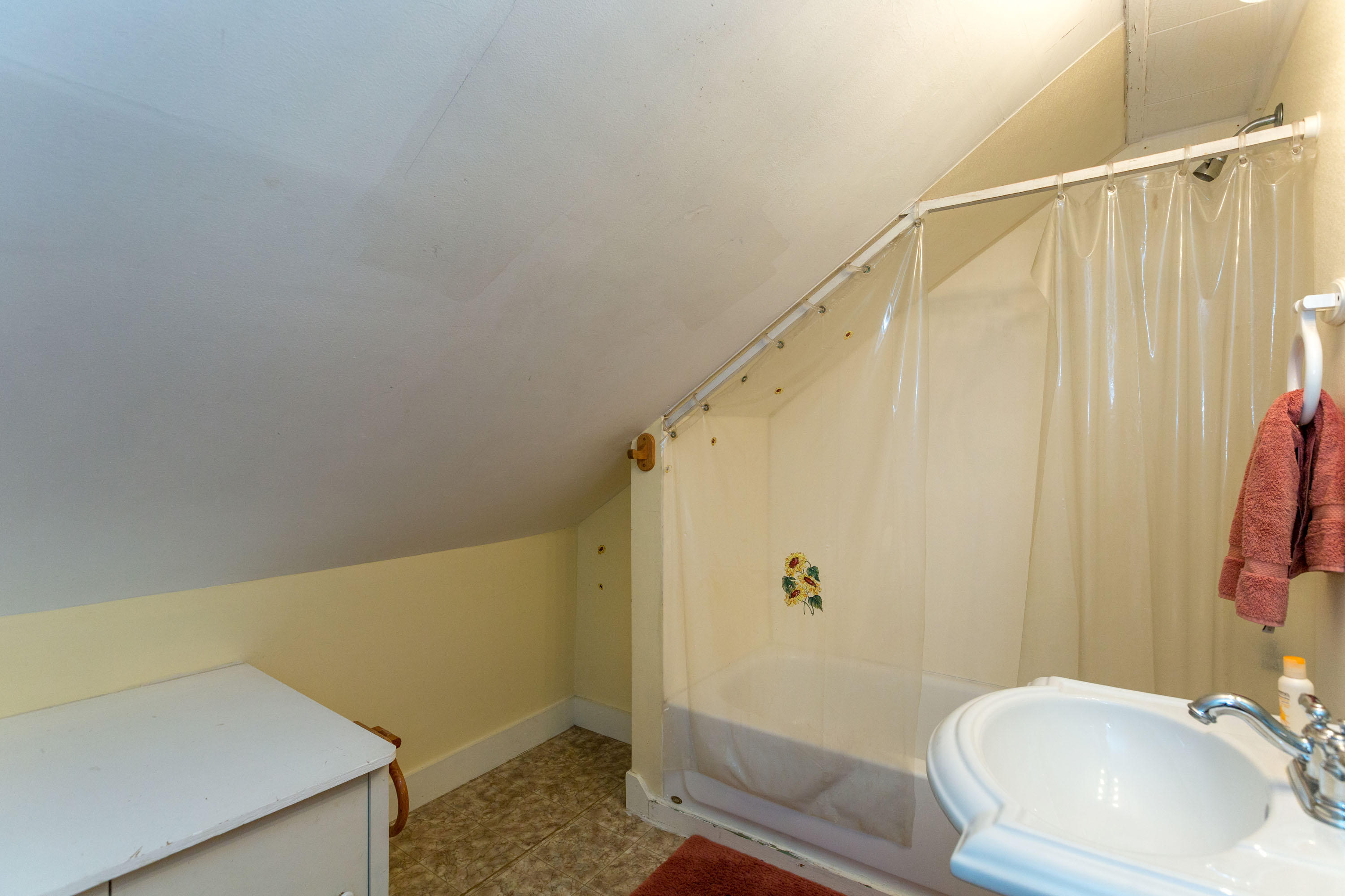 22 Thompson Street Brunswick, ME 04011 - Photo 28 of 33 Thompson_Baribeau_42