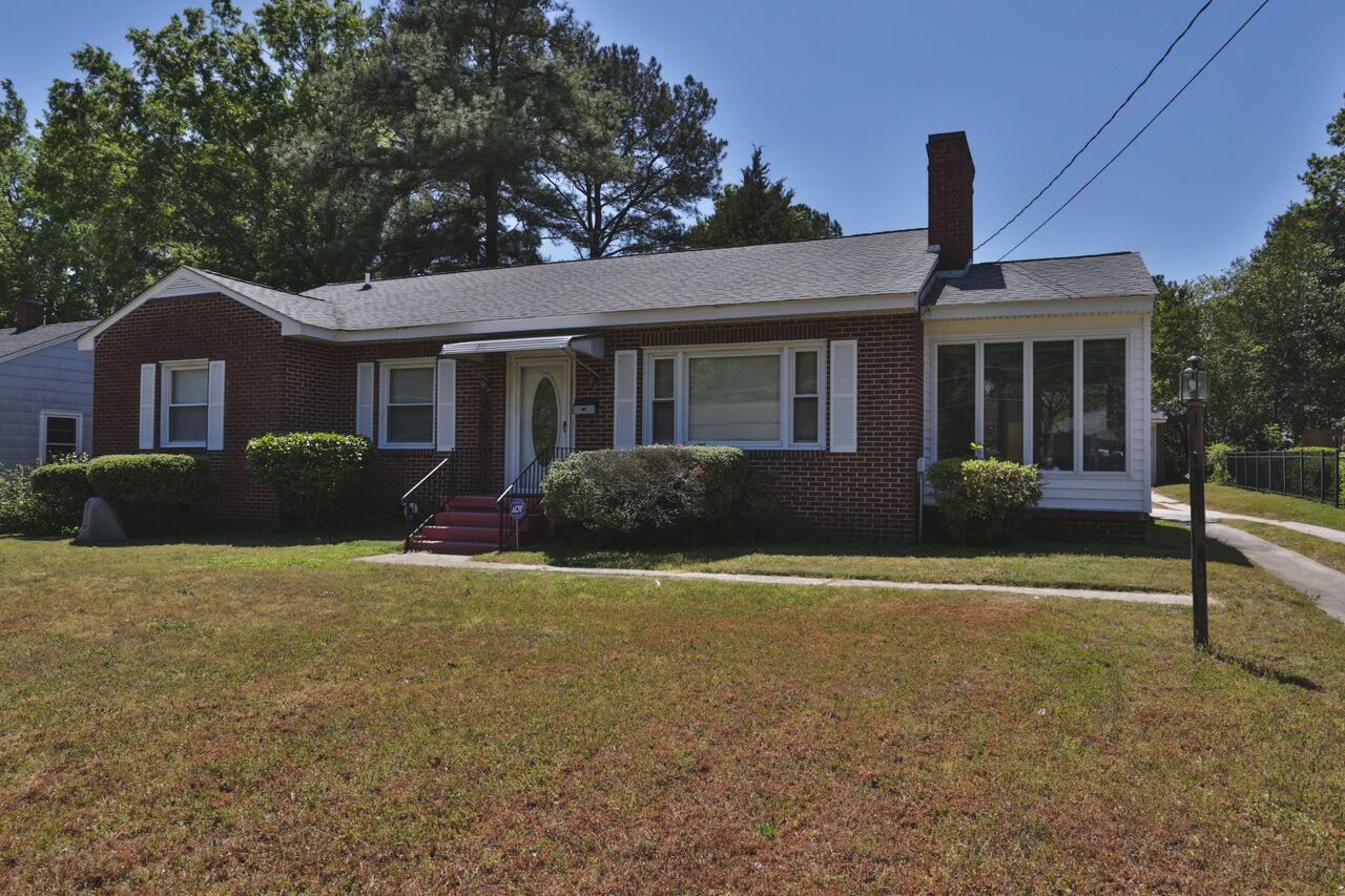 111 North Long Drive Rockingham, NC 28379 - Photo 1 of 28 main