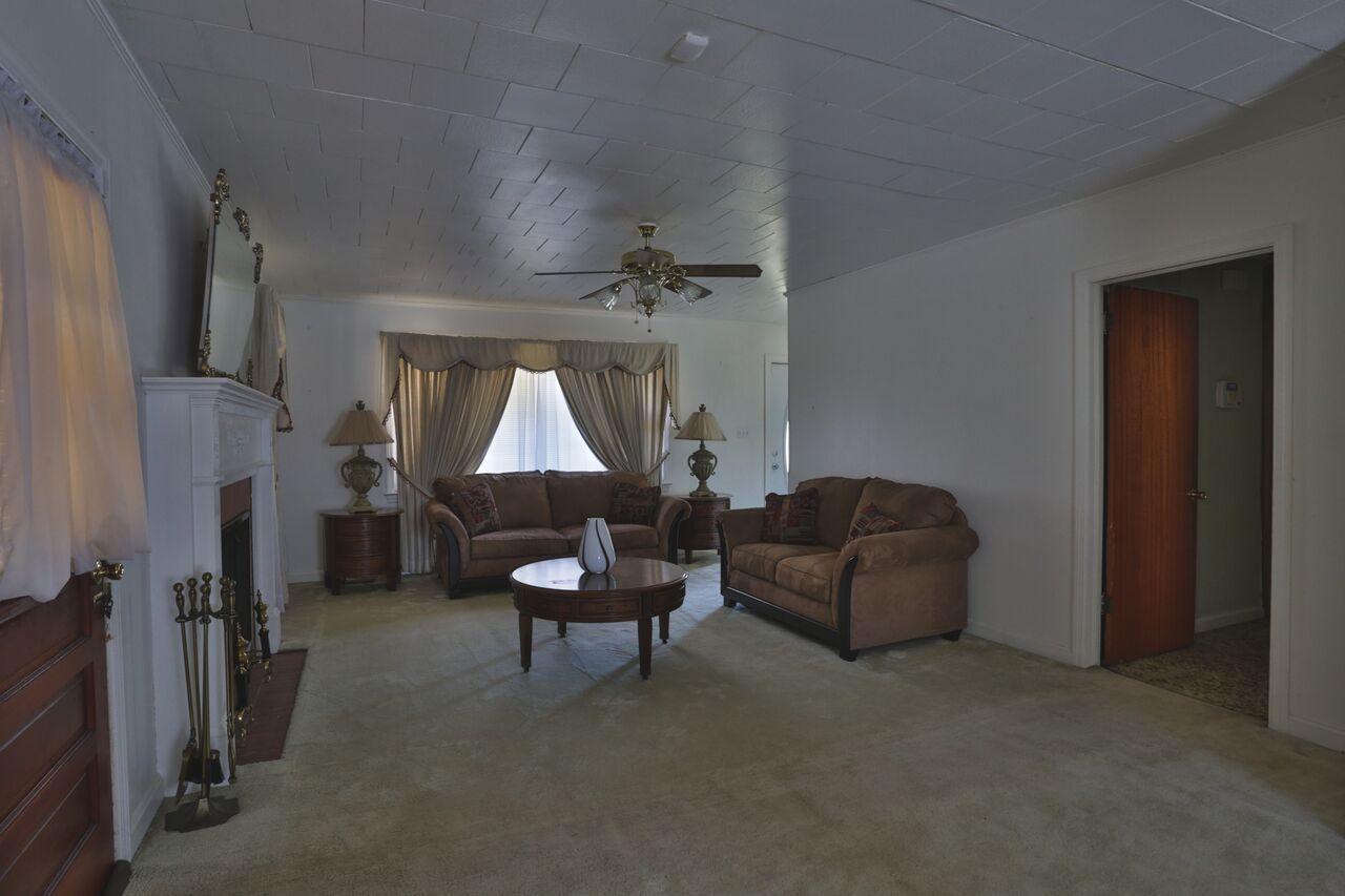 111 North Long Drive Rockingham, NC 28379 - Photo 12 of 28 1O8A2590_preview