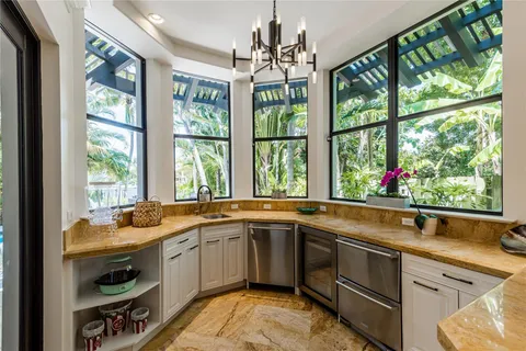 $4,095,000 | 2415 Middle River Drive, Fort Lauderdale, FL 33305