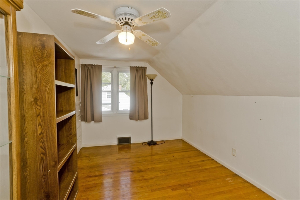 93 Moss Road Springfield, MA 01119 - Photo 25 of 40