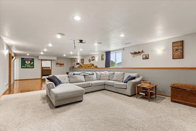 $449,900 | 744 Ojibwe Path, Kewaskum, WI 53040