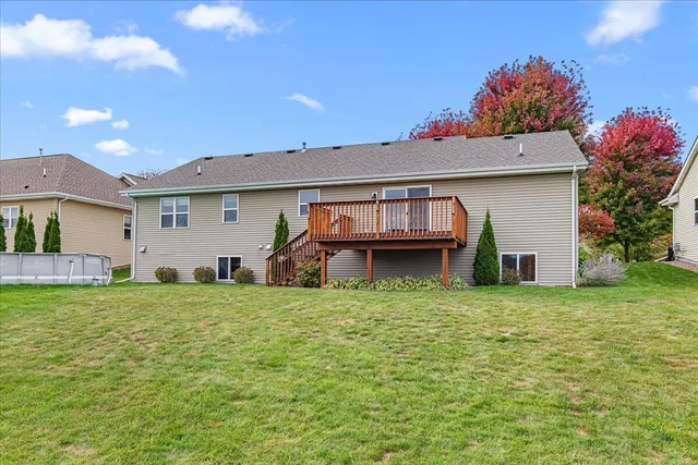 $449,900 | 744 Ojibwe Path, Kewaskum, WI 53040