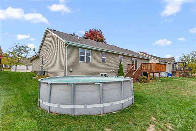 $449,900 | 744 Ojibwe Path, Kewaskum, WI 53040
