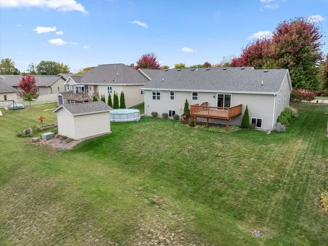 $449,900 | 744 Ojibwe Path, Kewaskum, WI 53040