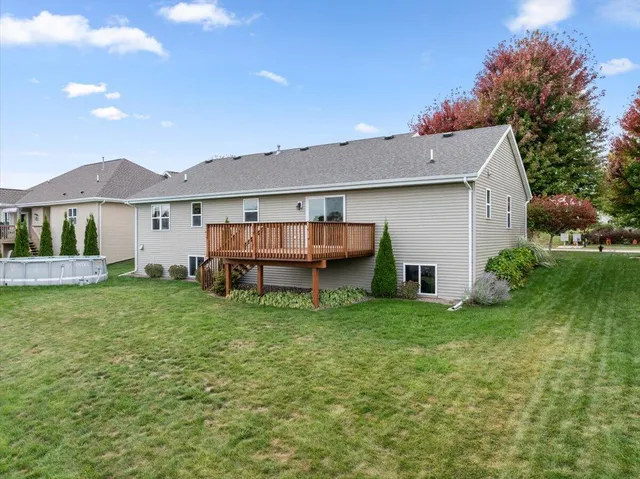 $449,900 | 744 Ojibwe Path, Kewaskum, WI 53040
