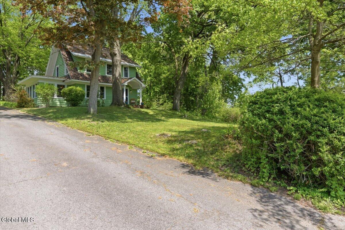 1505 Van Antwerp Road Niskayuna, NY 12309 - Photo 33 of 34 13-006_MW2_9704