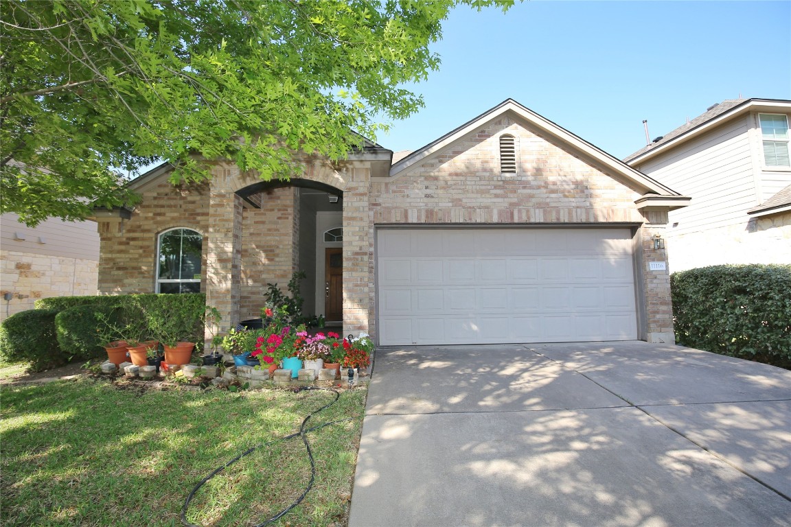a front view of house with yard
