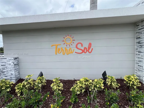 $2,600 | 680 Southeast 13th Court, Homestead, FL 33034