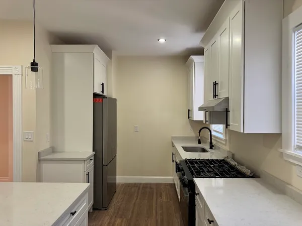 $3,500 | 474 Talbot Avenue, Unit 3, Boston, MA 02124
