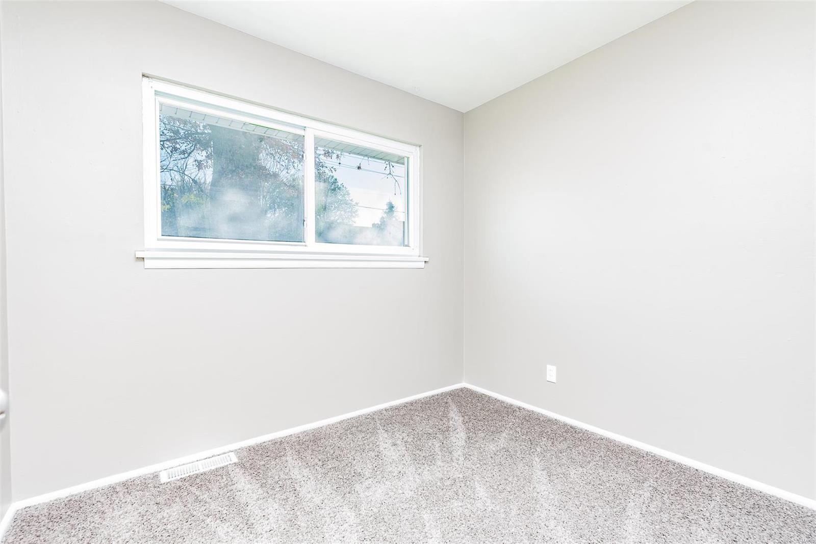 2229 Ashby Road St. Louis, MO 63114 - Photo 11 of 23 Gallery Image 11