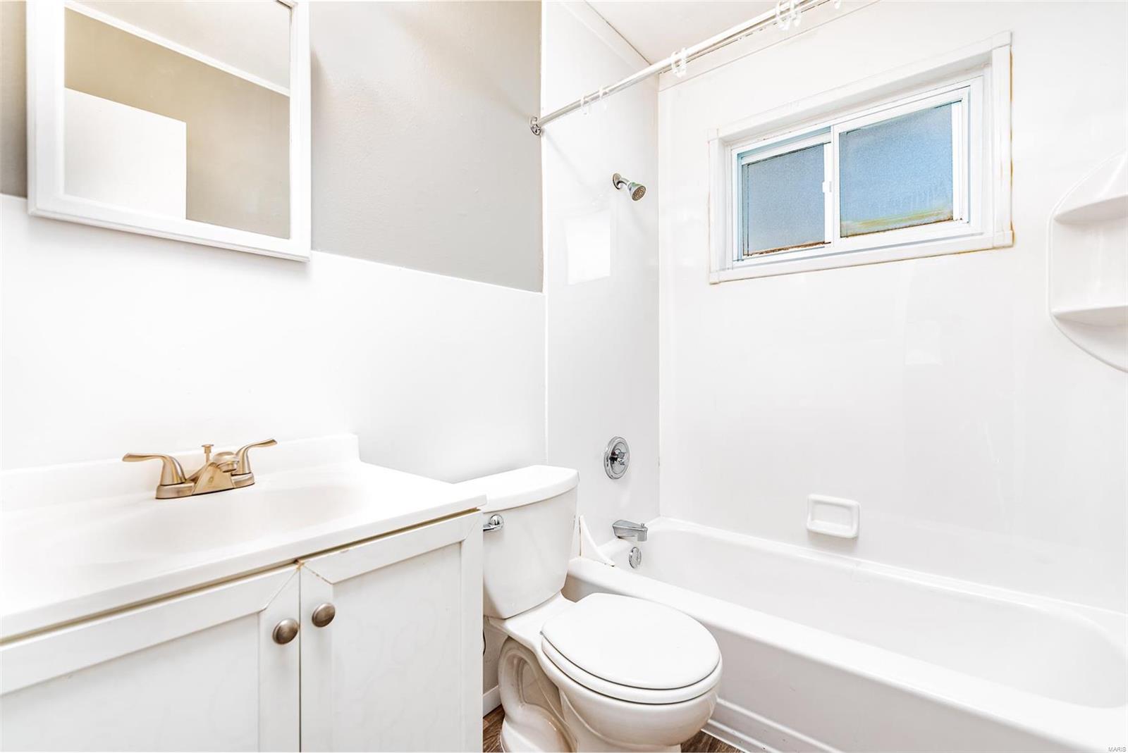 2229 Ashby Road St. Louis, MO 63114 - Photo 10 of 23 Gallery Image 10