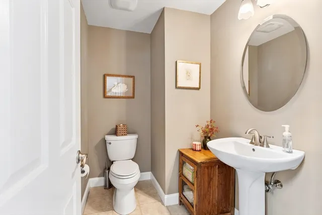 $1,385,000 | 5 Tavern Circle, Westford, MA 01886