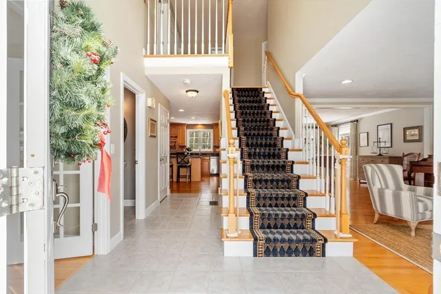 $1,385,000 | 5 Tavern Circle, Westford, MA 01886