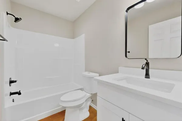 $1,950 | 1471 West Kaufman Street, Paris, TX 75460