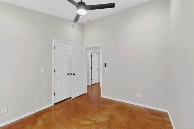 $2,100 | 1471 West Kaufman Street, Paris, TX 75460