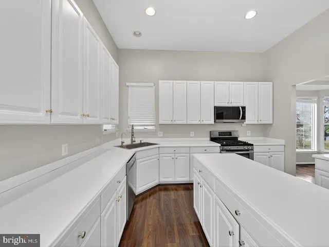 $765,000 | 12590 Garry Glen Drive, Bristow, VA 20136