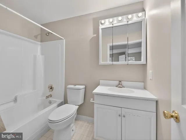 $765,000 | 12590 Garry Glen Drive, Bristow, VA 20136