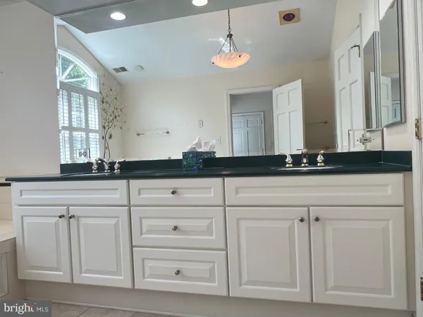 $1,350,000 | 6907 Wilson Lane, Bethesda, MD 20817