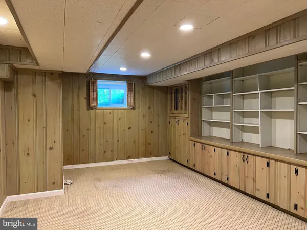 $1,350,000 | 6907 Wilson Lane, Bethesda, MD 20817