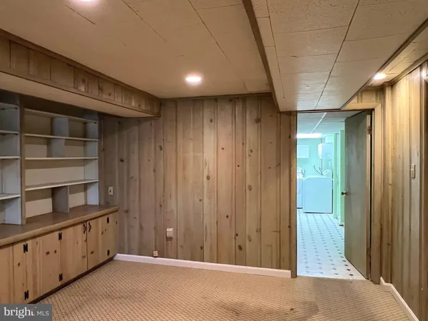 $1,350,000 | 6907 Wilson Lane, Bethesda, MD 20817