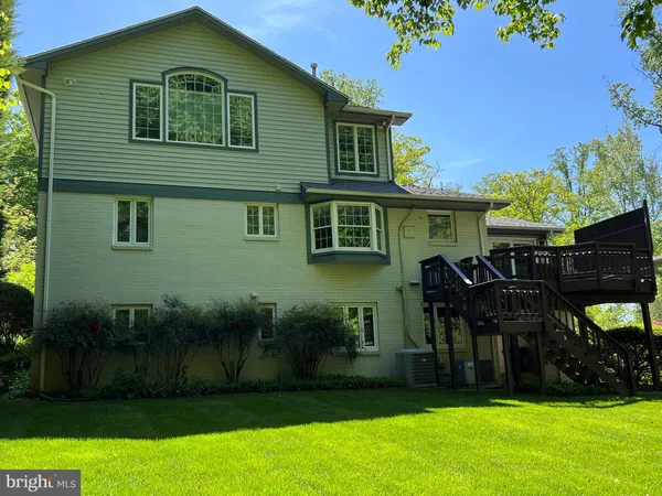 $1,350,000 | 6907 Wilson Lane, Bethesda, MD 20817