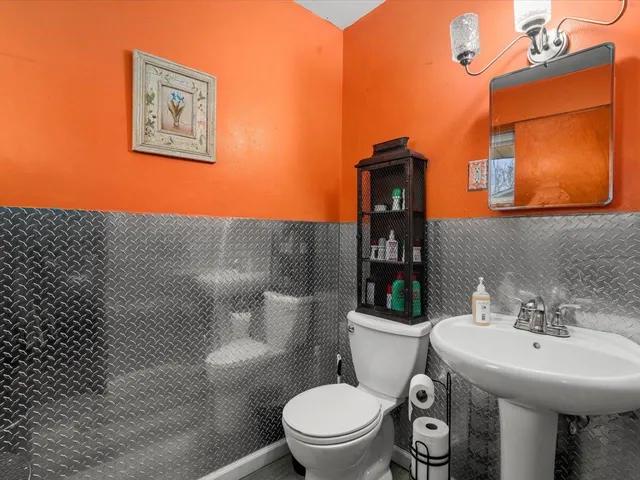 $105,000 | 520 South 6th Street, Herrin, IL 62948