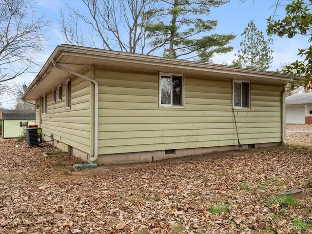 $105,000 | 520 South 6th Street, Herrin, IL 62948