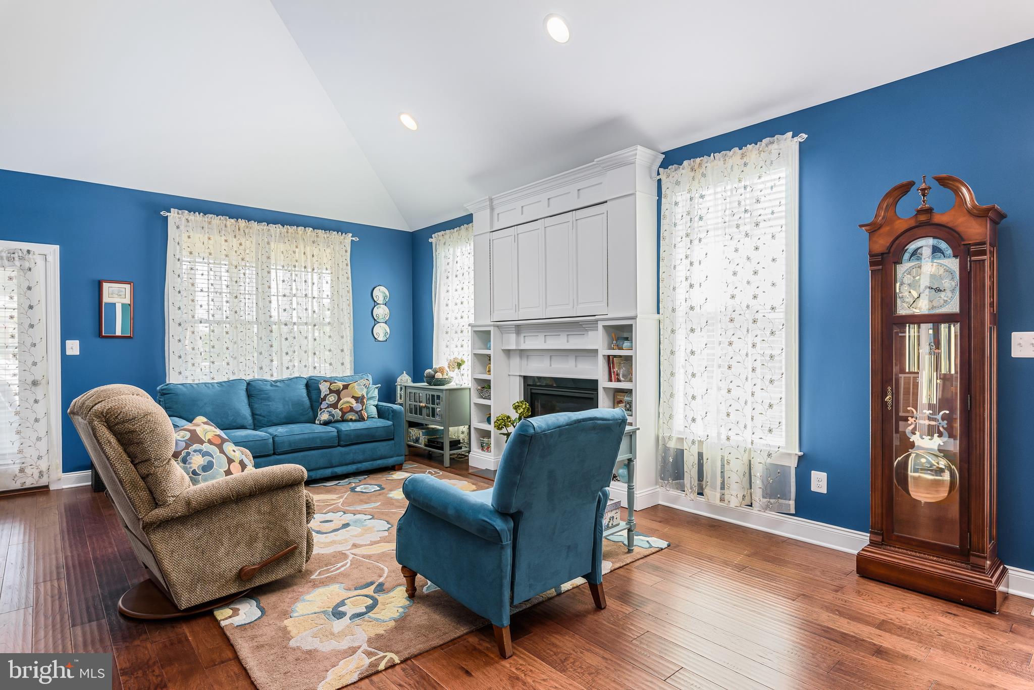 44557 Granite Run Terrace Ashburn, VA 20147 - Photo 8 of 68 Living Area