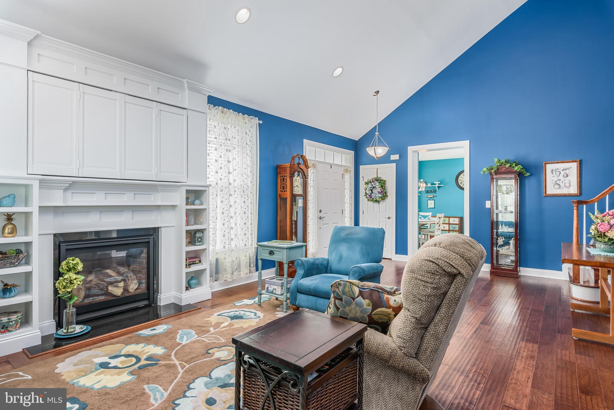 44557 Granite Run Terrace Ashburn, VA 20147 - Photo 9 of 68 Living Area
