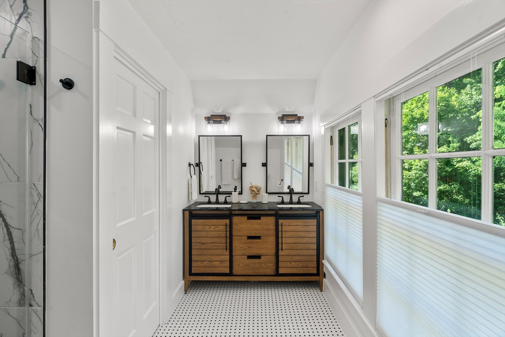 601 Walnut Street Newton, MA 02460 - Photo 16 of 21