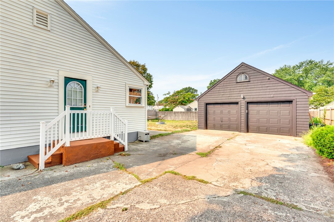108 Rice Street Pawtucket, RI 02861 - Photo 26 of 33 Gallery Image 26