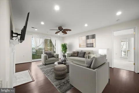 $374,900 | 15306 Diamond Cove Terrace, Unit I, Rockville, MD 20850