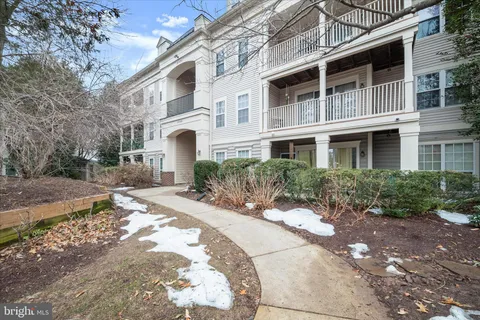 $374,900 | 15306 Diamond Cove Terrace, Unit I, Rockville, MD 20850