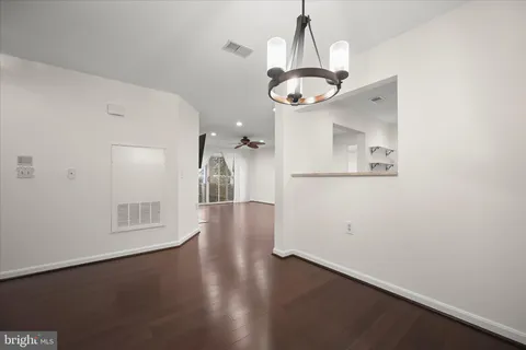 $374,900 | 15306 Diamond Cove Terrace, Unit I, Rockville, MD 20850