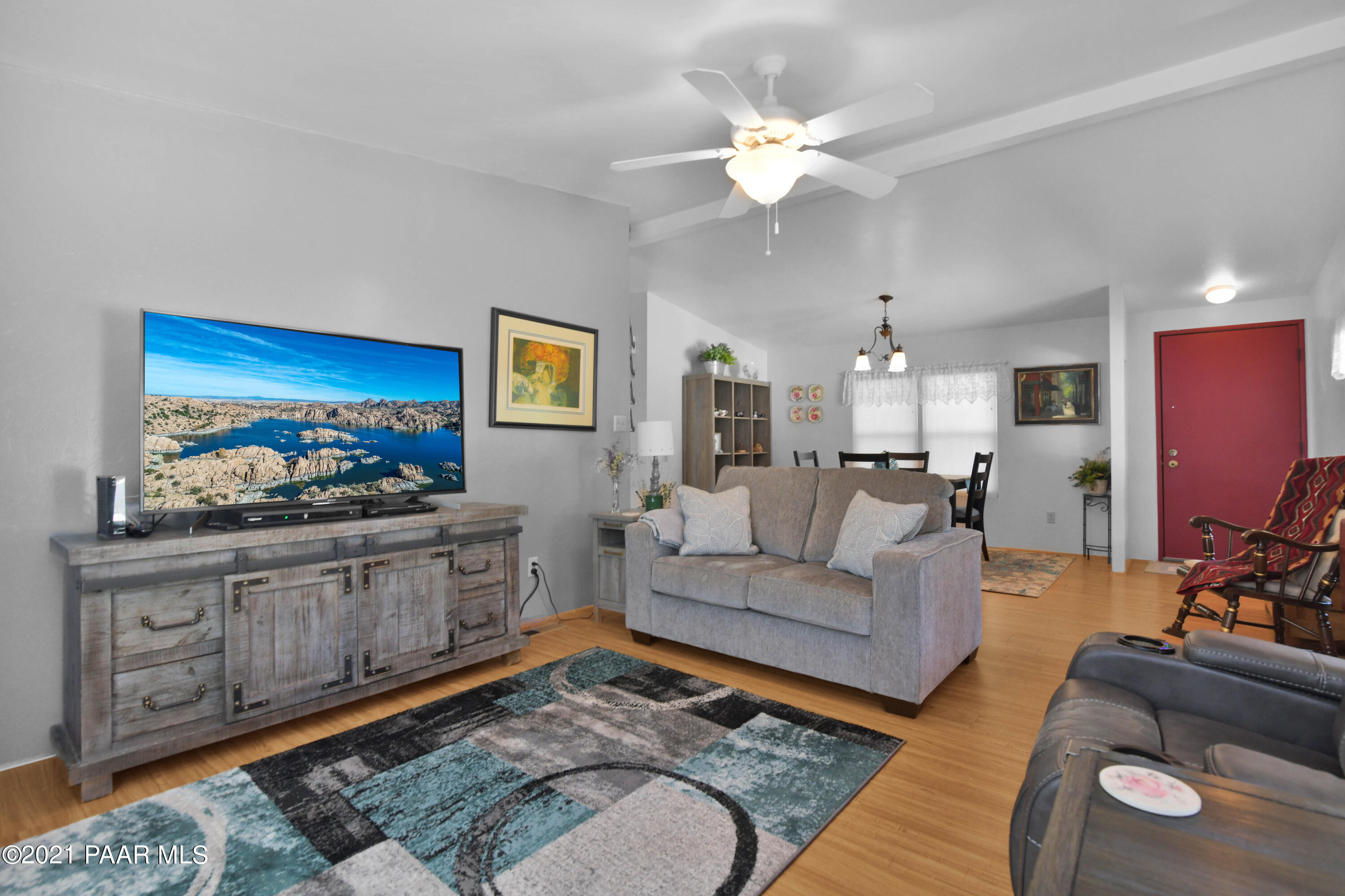 2219 River Trail Road Prescott, AZ 86301 - Photo 5 of 24 living room
