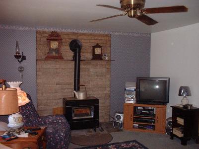 7525 Hahn Road Bangor, PA 18013 - Photo 9 of 10 a living room with furniture and a flat screen tv