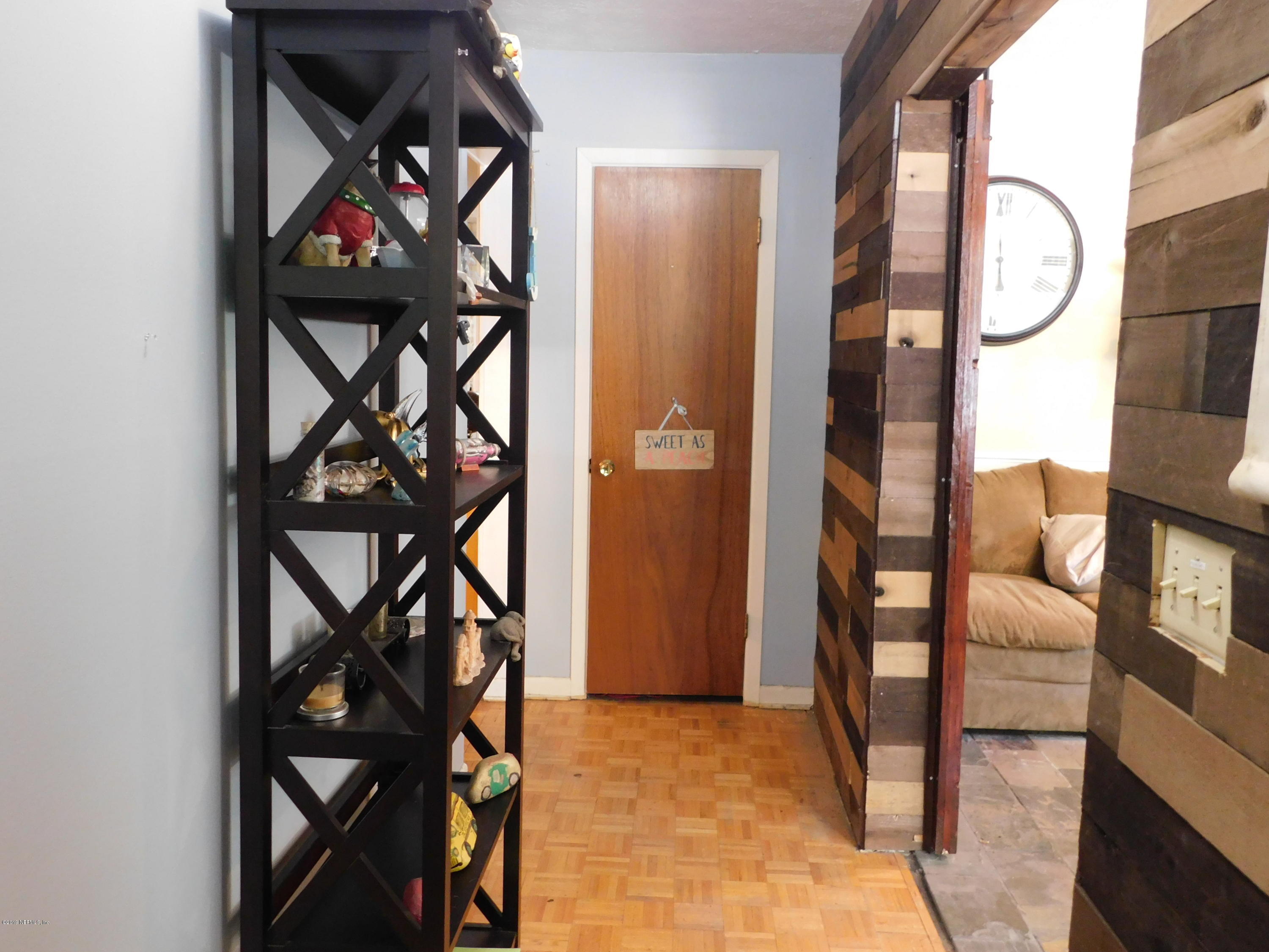 5464 Sanders Road Jacksonville, FL 32277 - Photo 8 of 40 DSCN0129 3