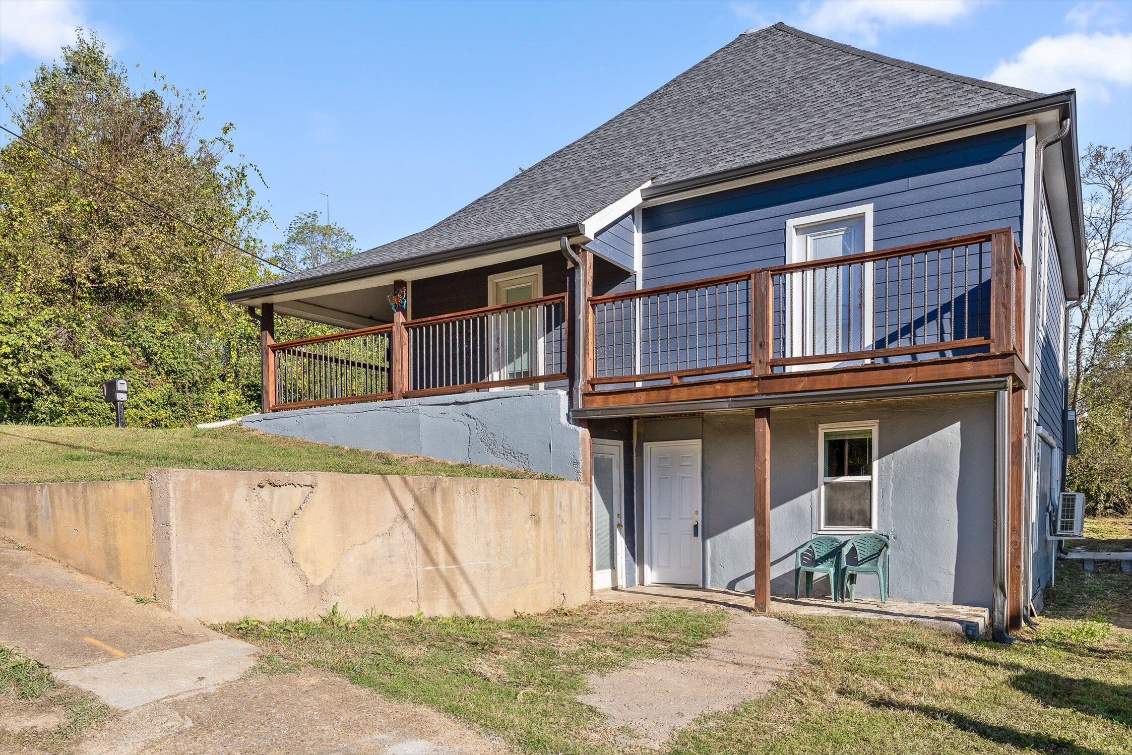 214 Houser Street Chattanooga, TN 37405 - Photo 3 of 39 03-Exterior-Deck-1