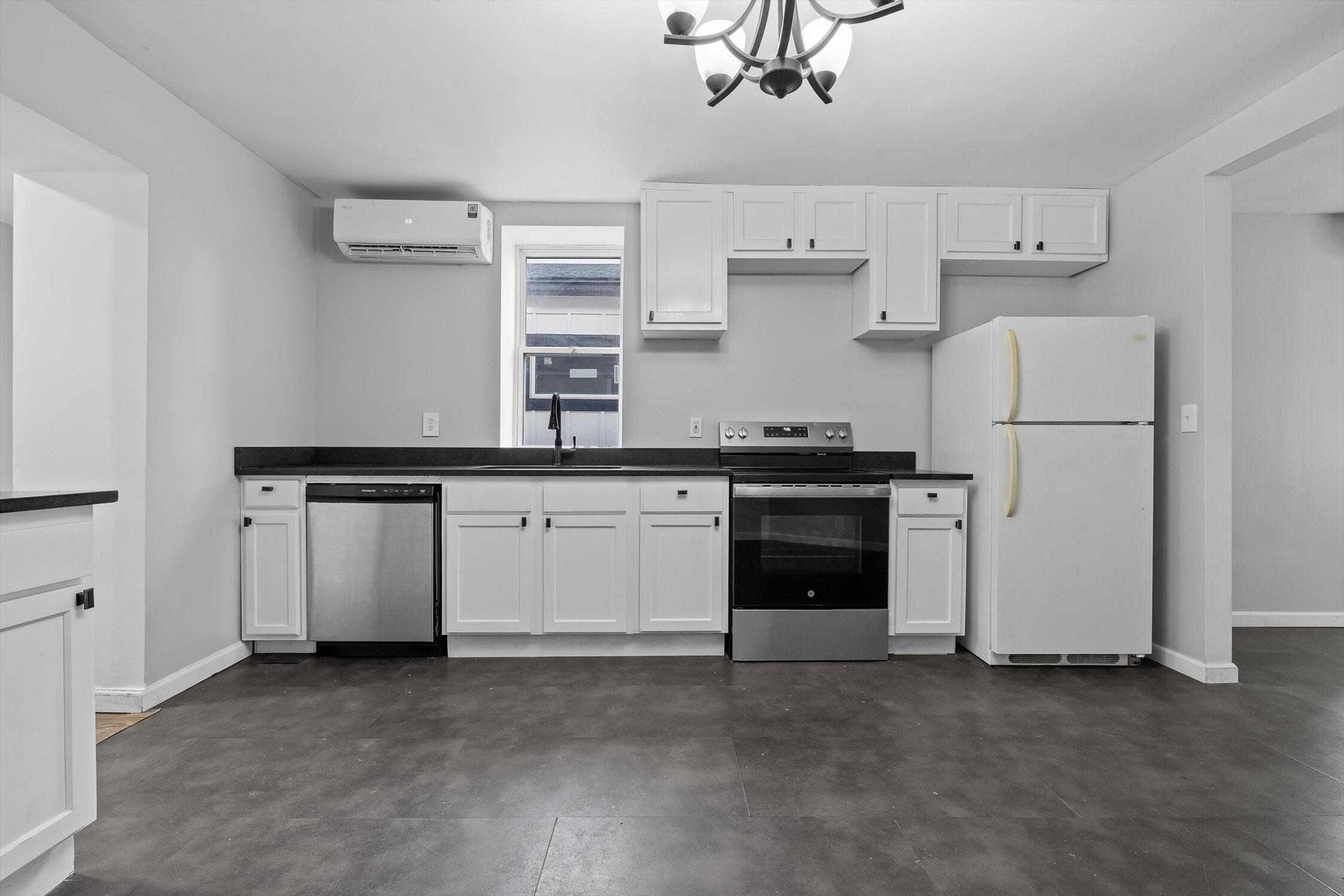 214 Houser Street Chattanooga, TN 37405 - Photo 6 of 39 14-Empty-9