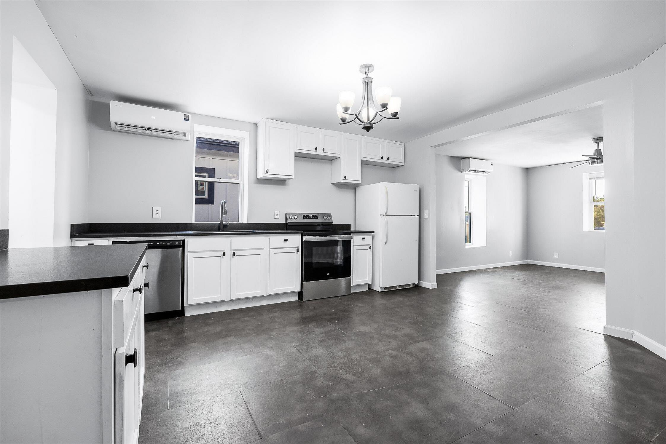 214 Houser Street Chattanooga, TN 37405 - Photo 7 of 39 17-Empty-12