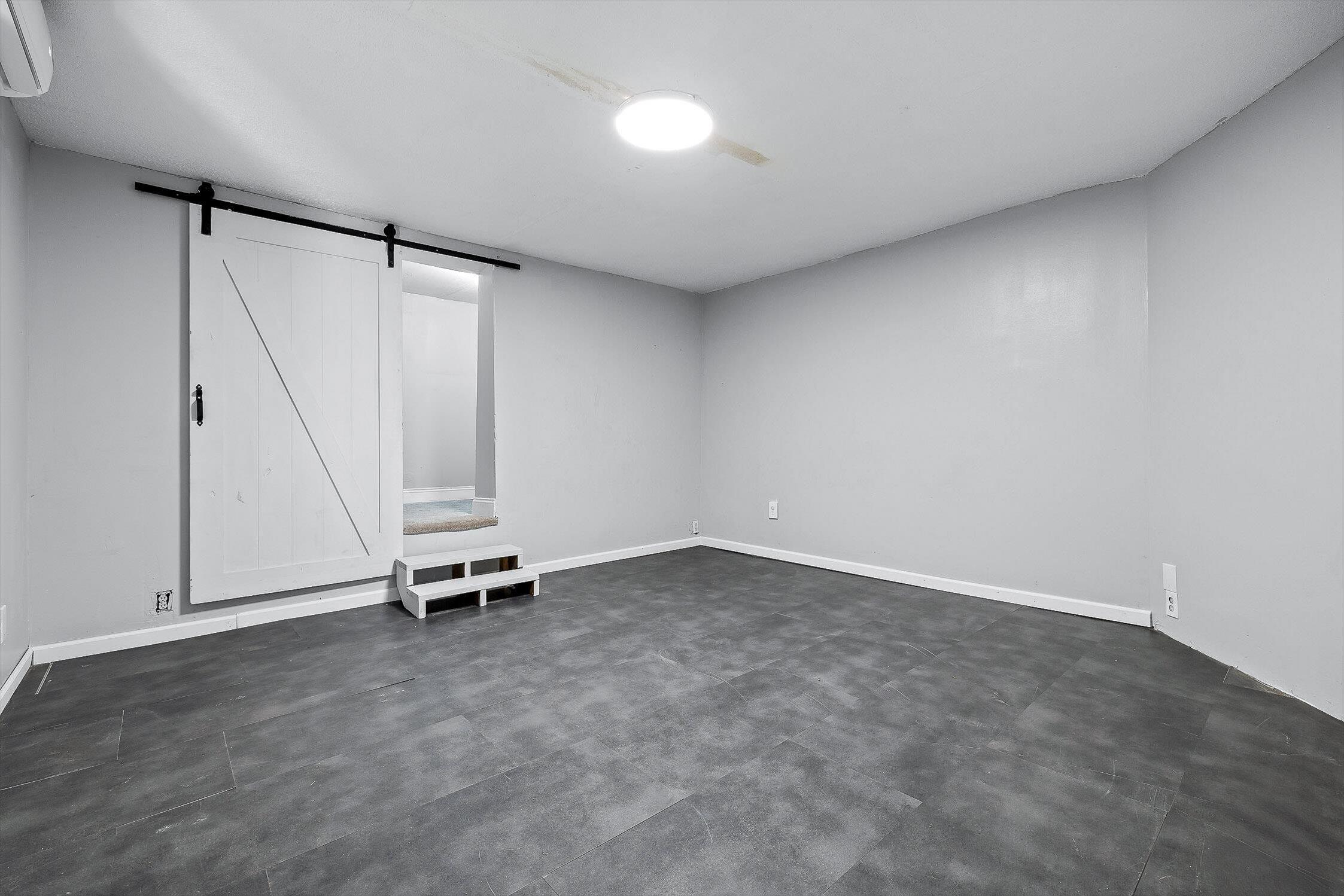 214 Houser Street Chattanooga, TN 37405 - Photo 10 of 39 06-Empty-1