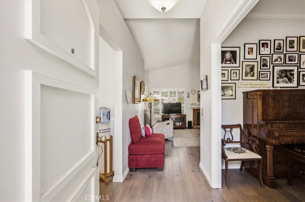 6735 Foxhall Court Riverside, CA 92506 - Photo 8 of 43