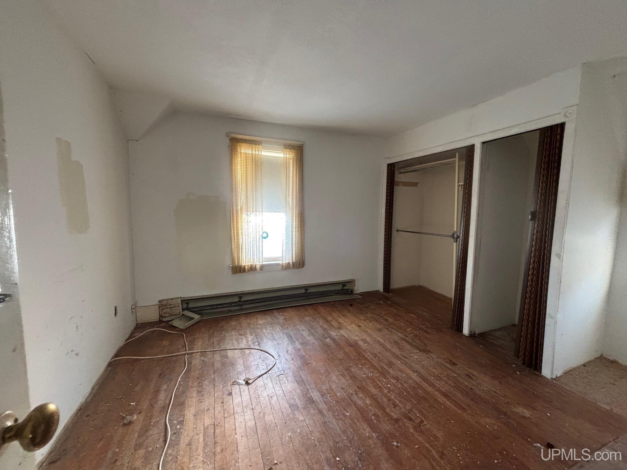 258 Hill Street Ishpeming, MI 49849 - Photo 2 of 13